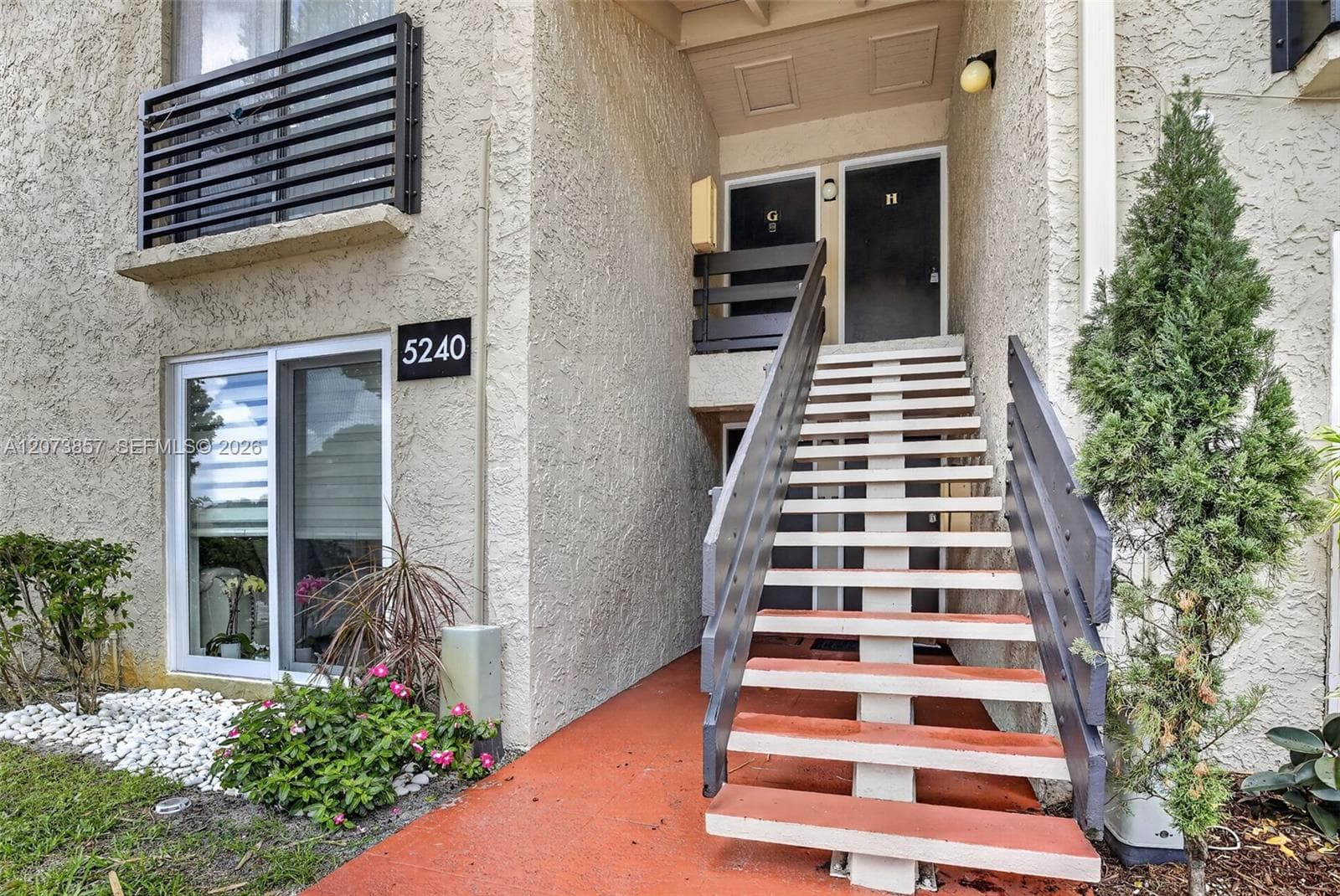 5240 NE 6th Ave # H26, Oakland Park, FL 33334