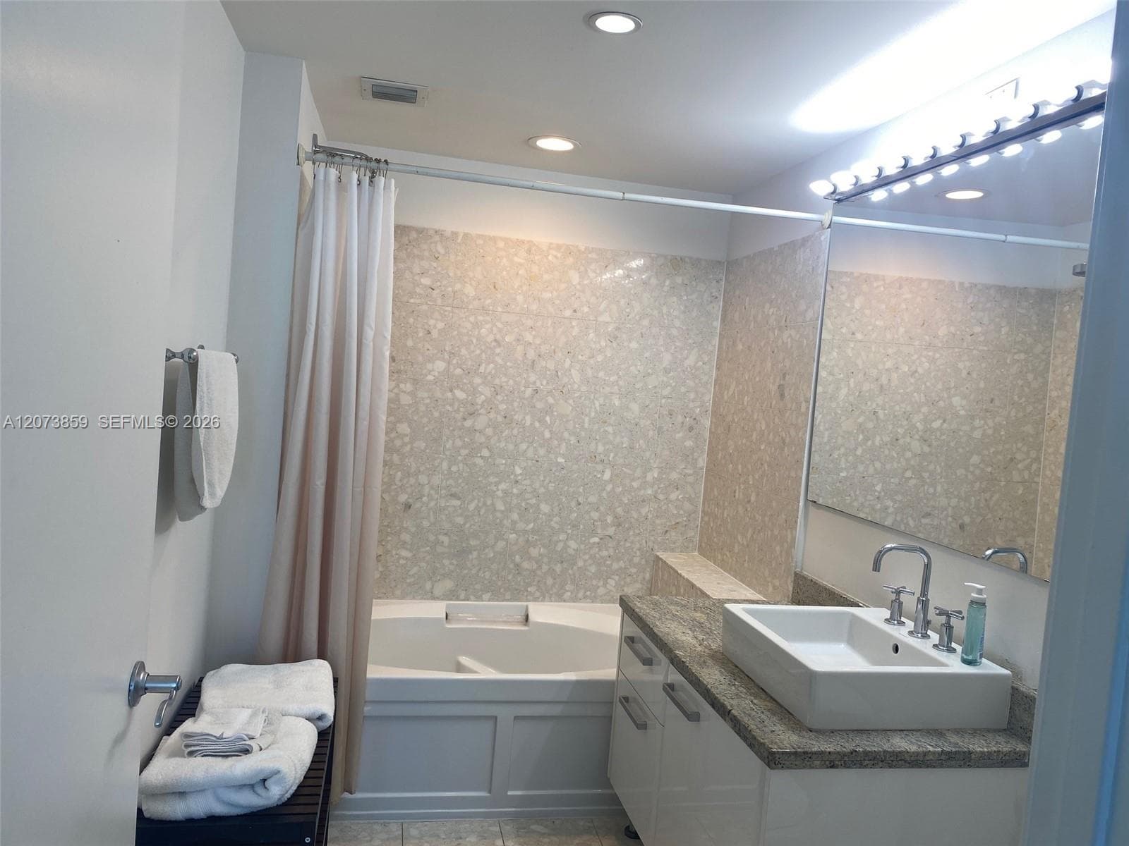 185 SW 7th St # 1607, Miami, FL 33130 — zdjęcie 5