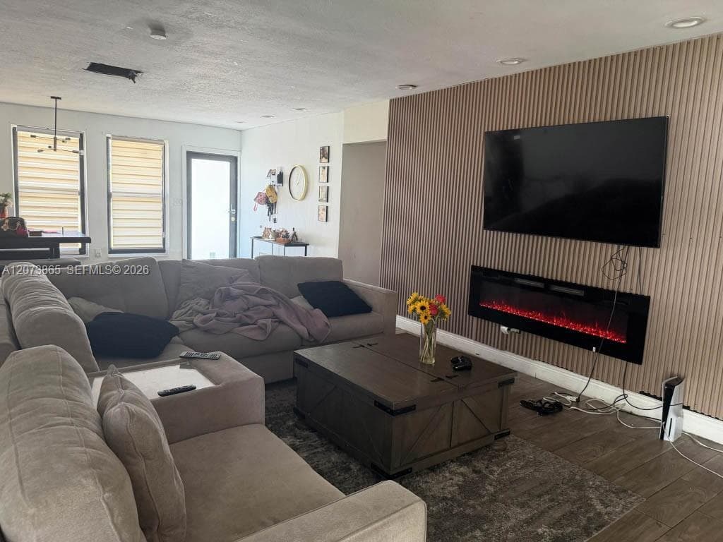 1330 NW 175th St, Miami Gardens, FL 33169 — zdjęcie 2