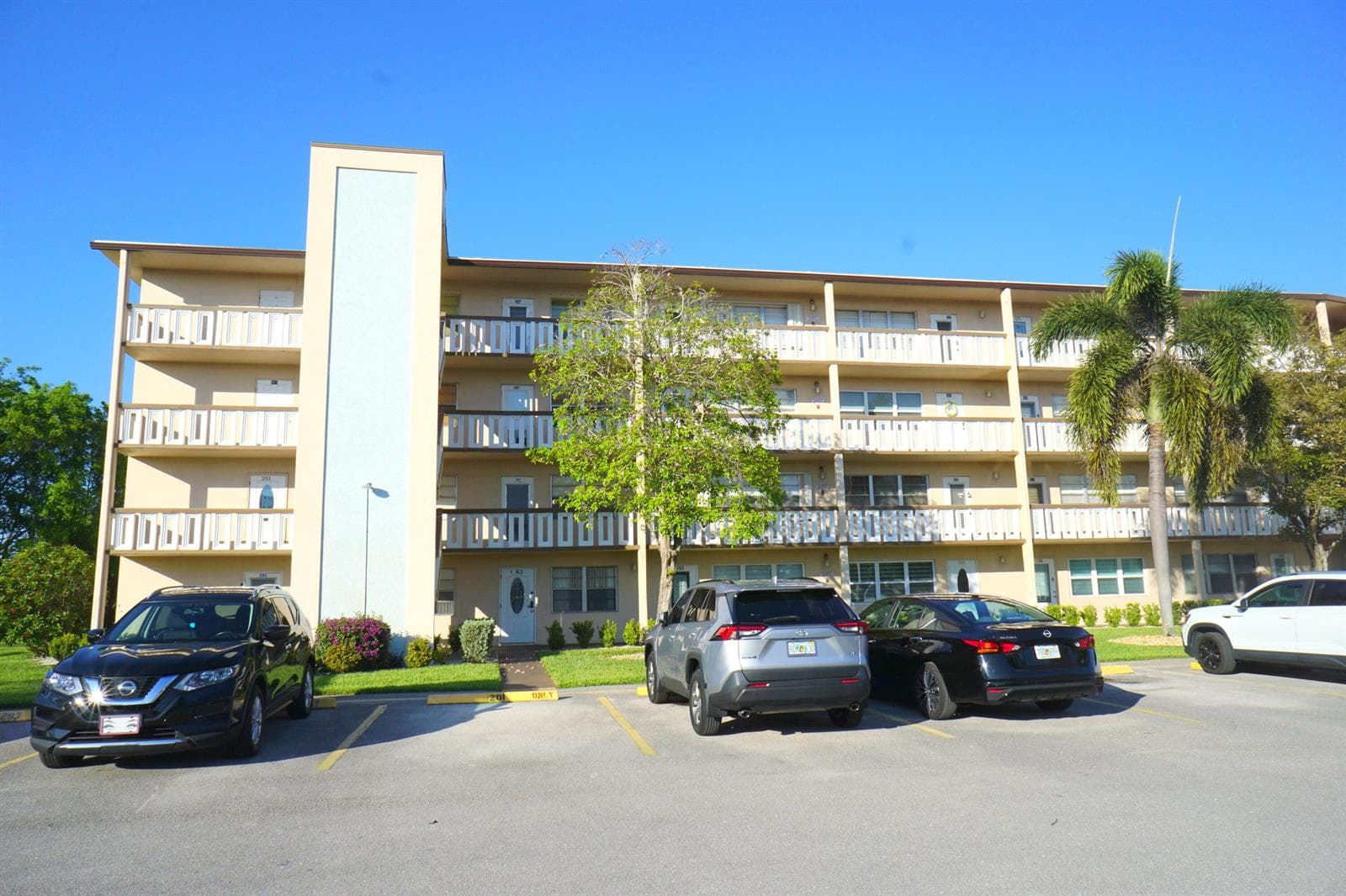 401 Southampton A, West Palm Beach, FL 33417