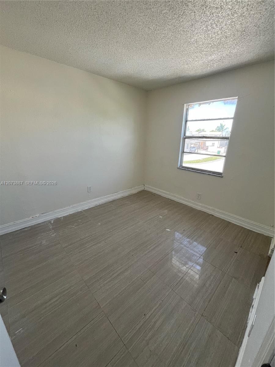 19351 NW 45th Ave # 0, Miami Gardens, FL 33055 — zdjęcie 5