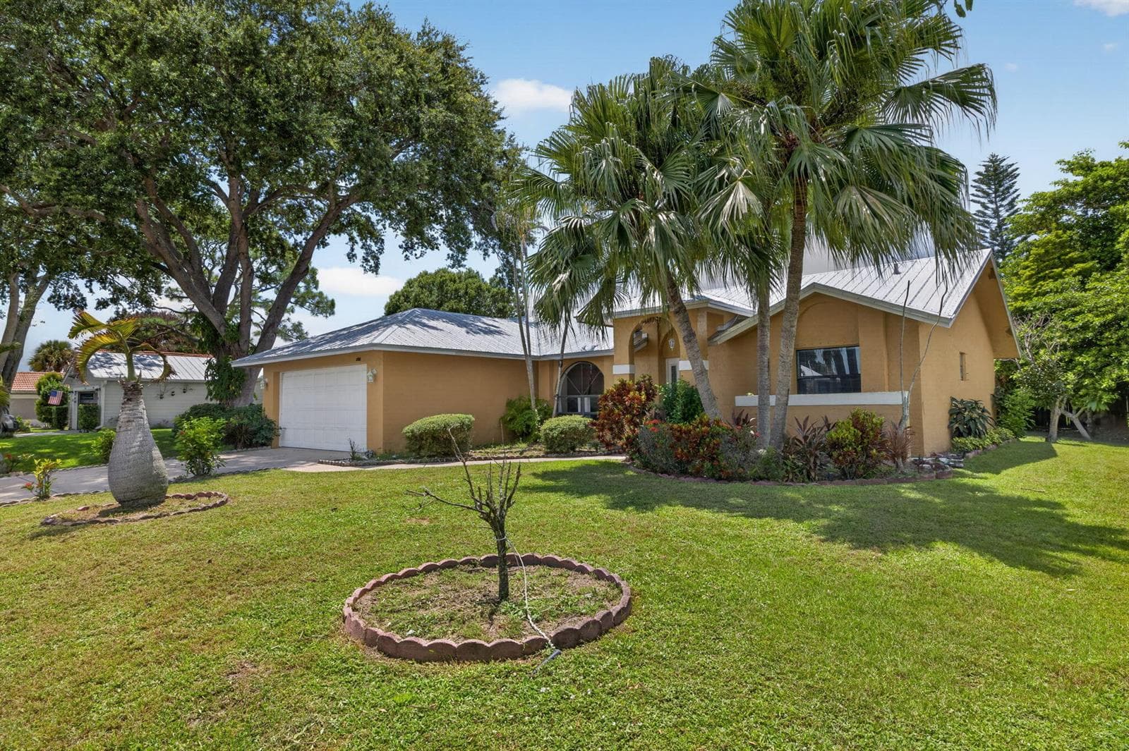 2252 SE MCMASTER Street, Port St. Lucie, FL 34952 — zdjęcie 2