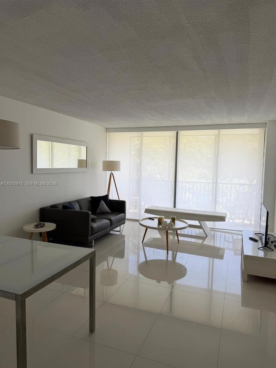 3475 N Country Club Dr # 309, Aventura, FL 33180 — zdjęcie 4
