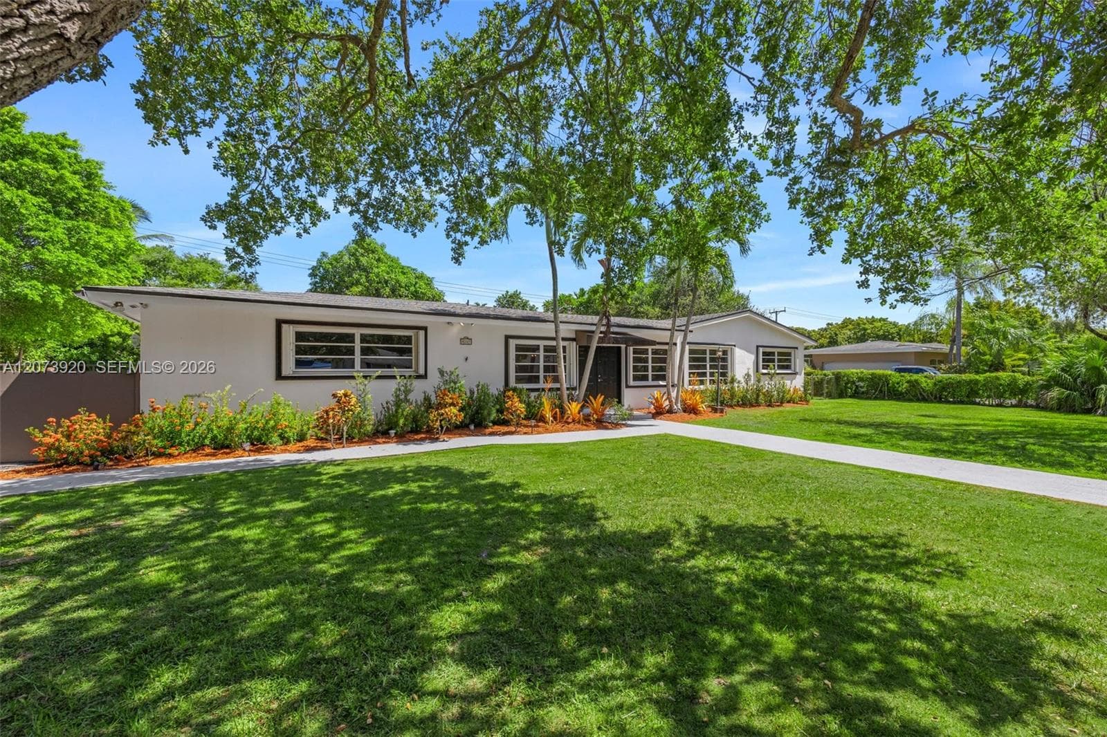 8261 SW 142nd St, Palmetto Bay, FL 33158 — zdjęcie 2