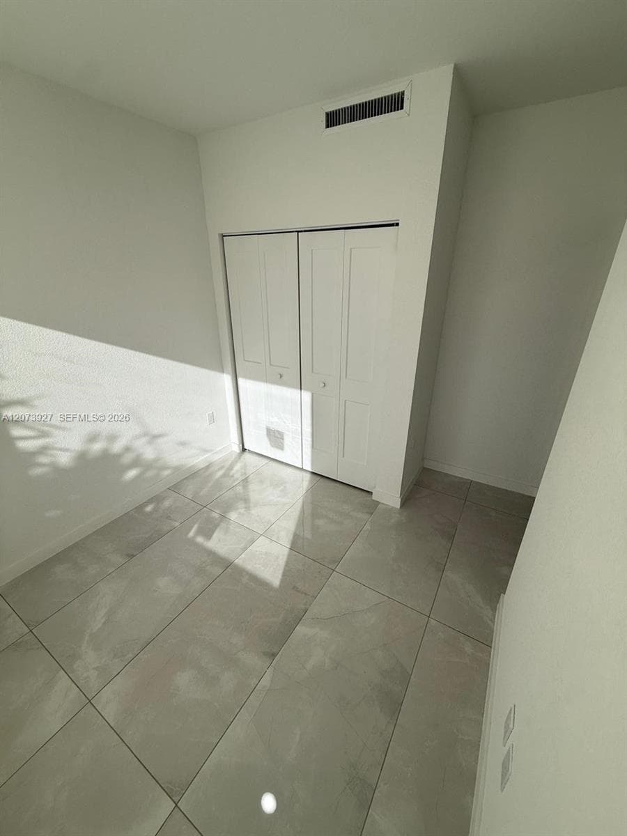 419 NW 13th Ct # 1, Florida City, FL 33034 — zdjęcie 3