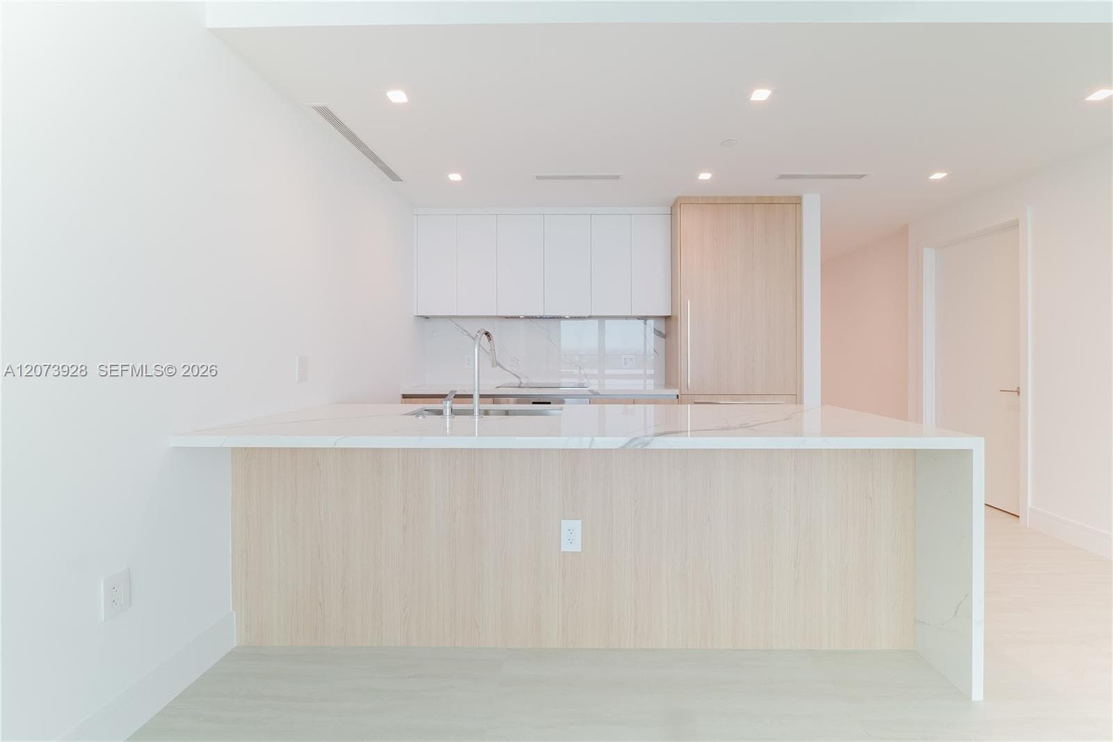 2411 Laguna Cir # 2909, Miami, FL 33181 — zdjęcie 3
