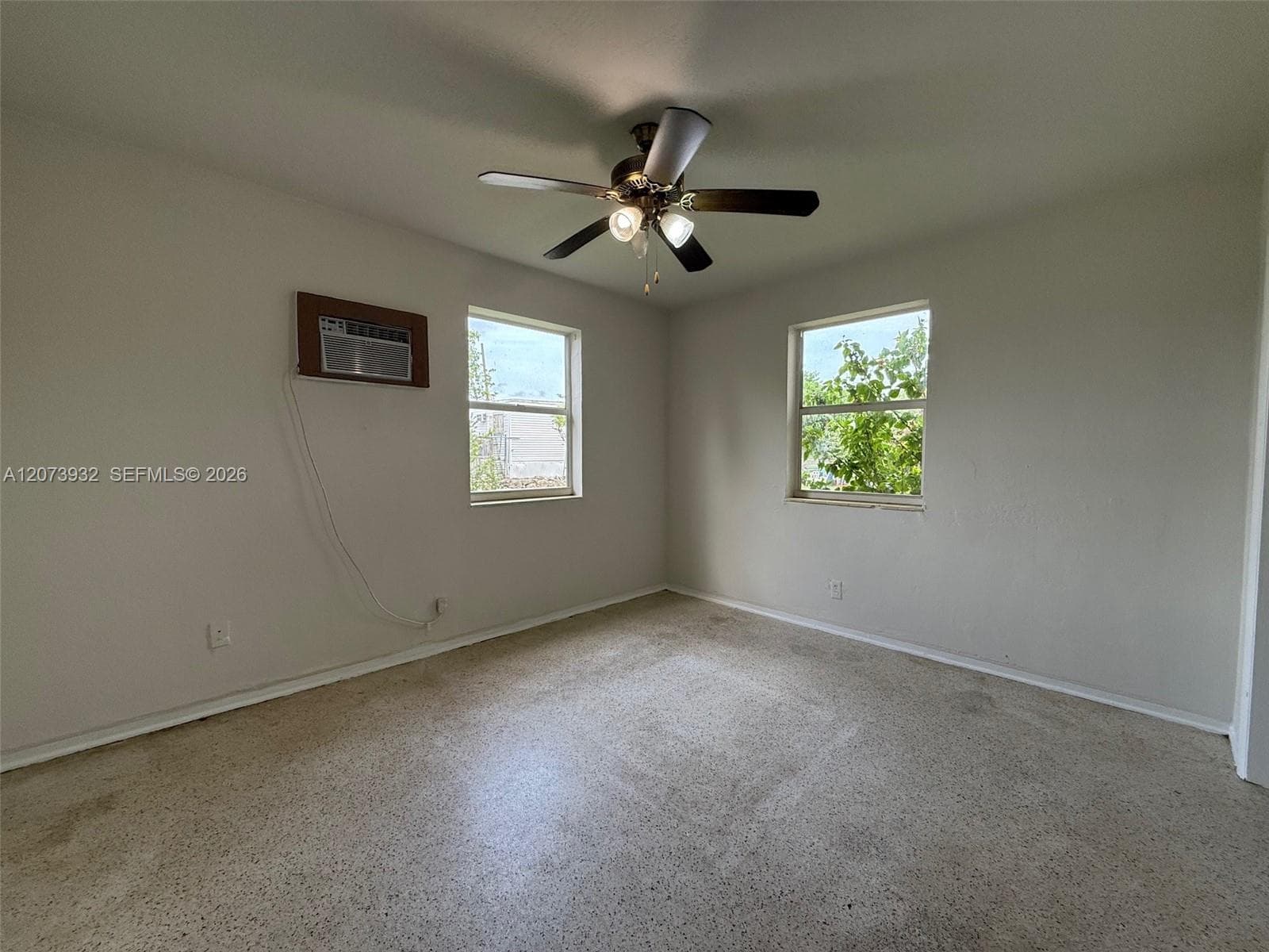 900 SW 5th St # 2, Hallandale Beach, FL 33009 — zdjęcie 5
