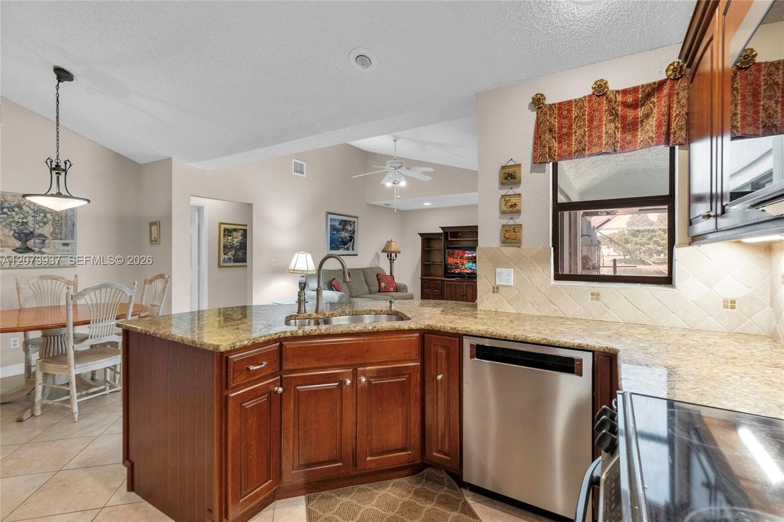2140 SW 97th Ln, Davie, FL 33324 — zdjęcie 2