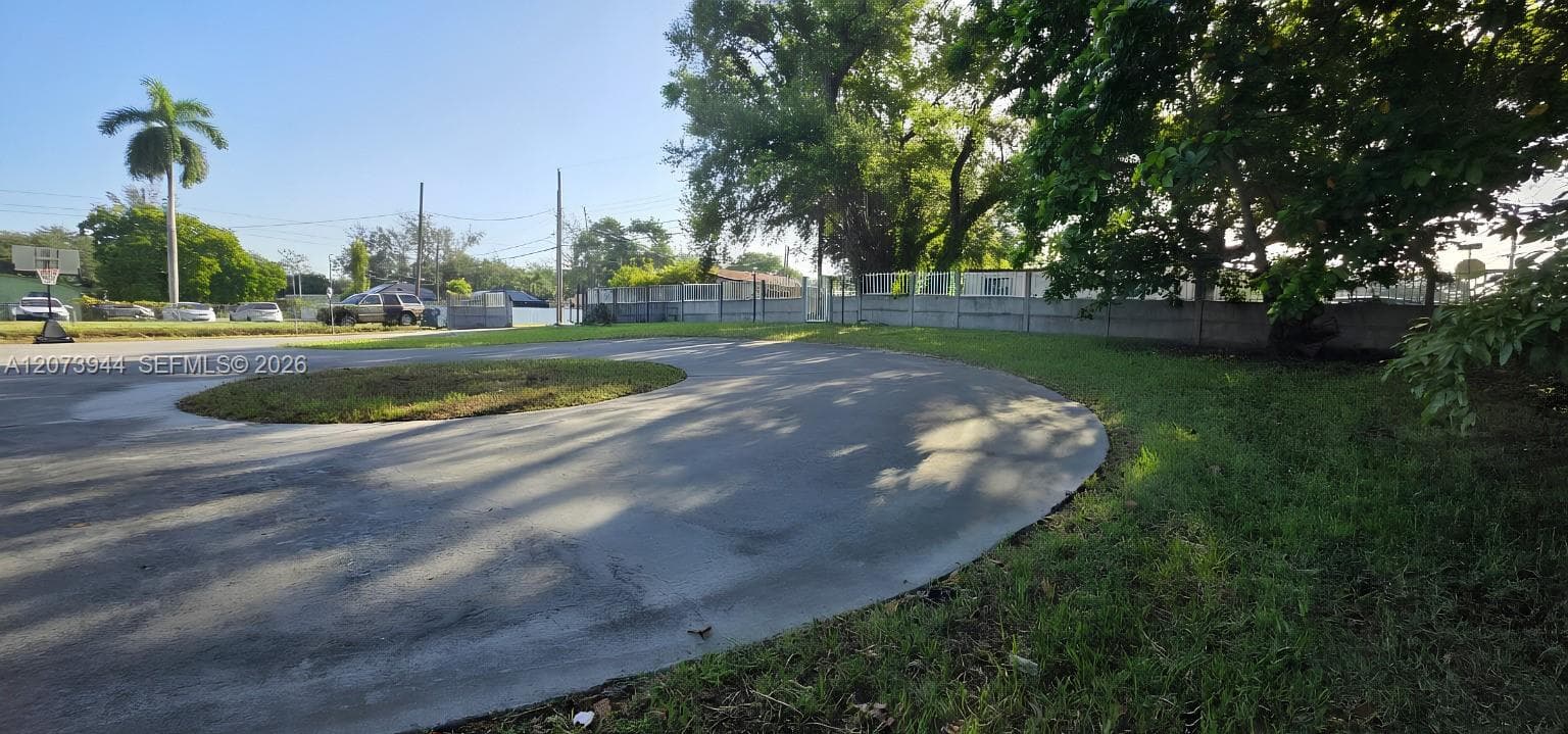 8150 NW 13th Ct, Miami, FL 33147 — zdjęcie 5