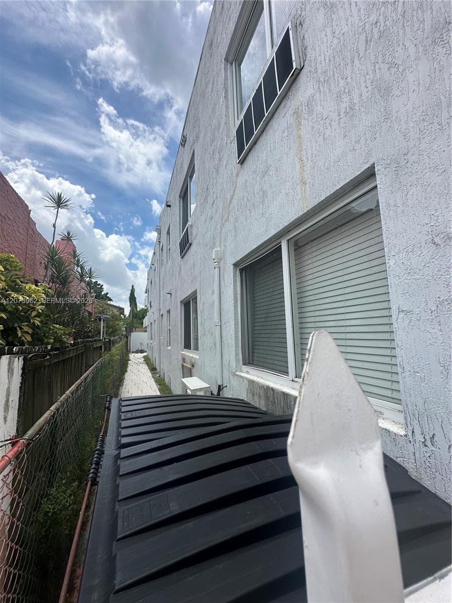 412 SW 10th Ave, Miami, FL 33130 — zdjęcie 2