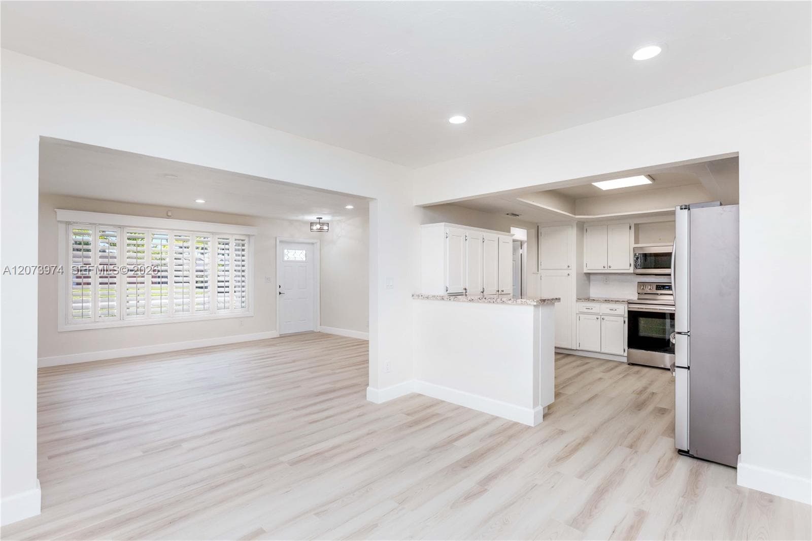 1900 NW 82nd Ter, Pembroke Pines, FL 33024 — zdjęcie 5
