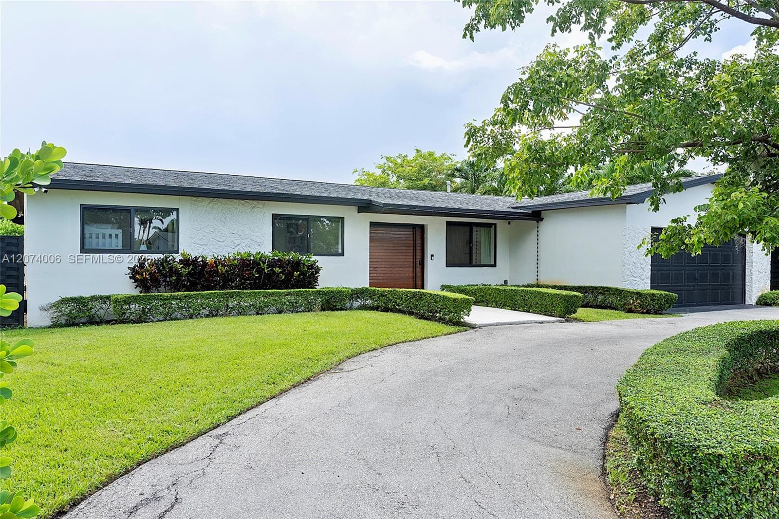 10630 NW 19th Pl, Pembroke Pines, FL 33026 — zdjęcie 4