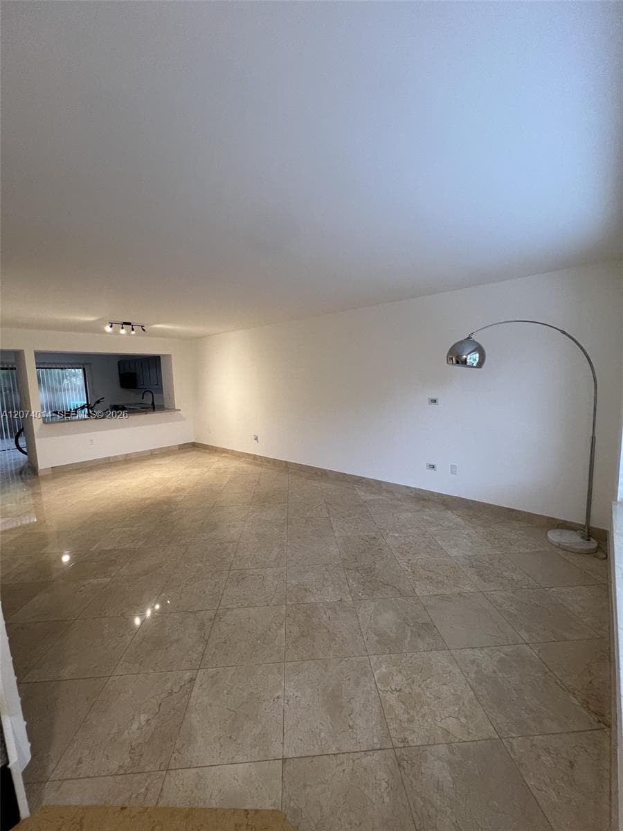 7803 SW 102nd Ln, Miami, FL 33156 — zdjęcie 2
