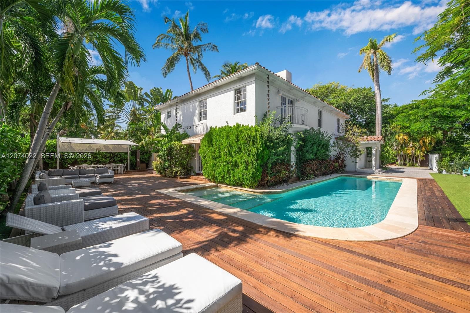 140 N Hibiscus Dr, Miami Beach, FL 33139 — zdjęcie 4