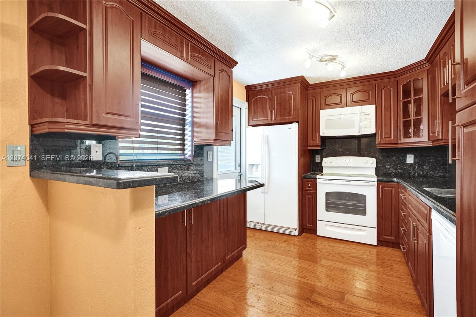 1001 NE 14th Ave # 402, Hallandale Beach, FL 33009 — zdjęcie 4
