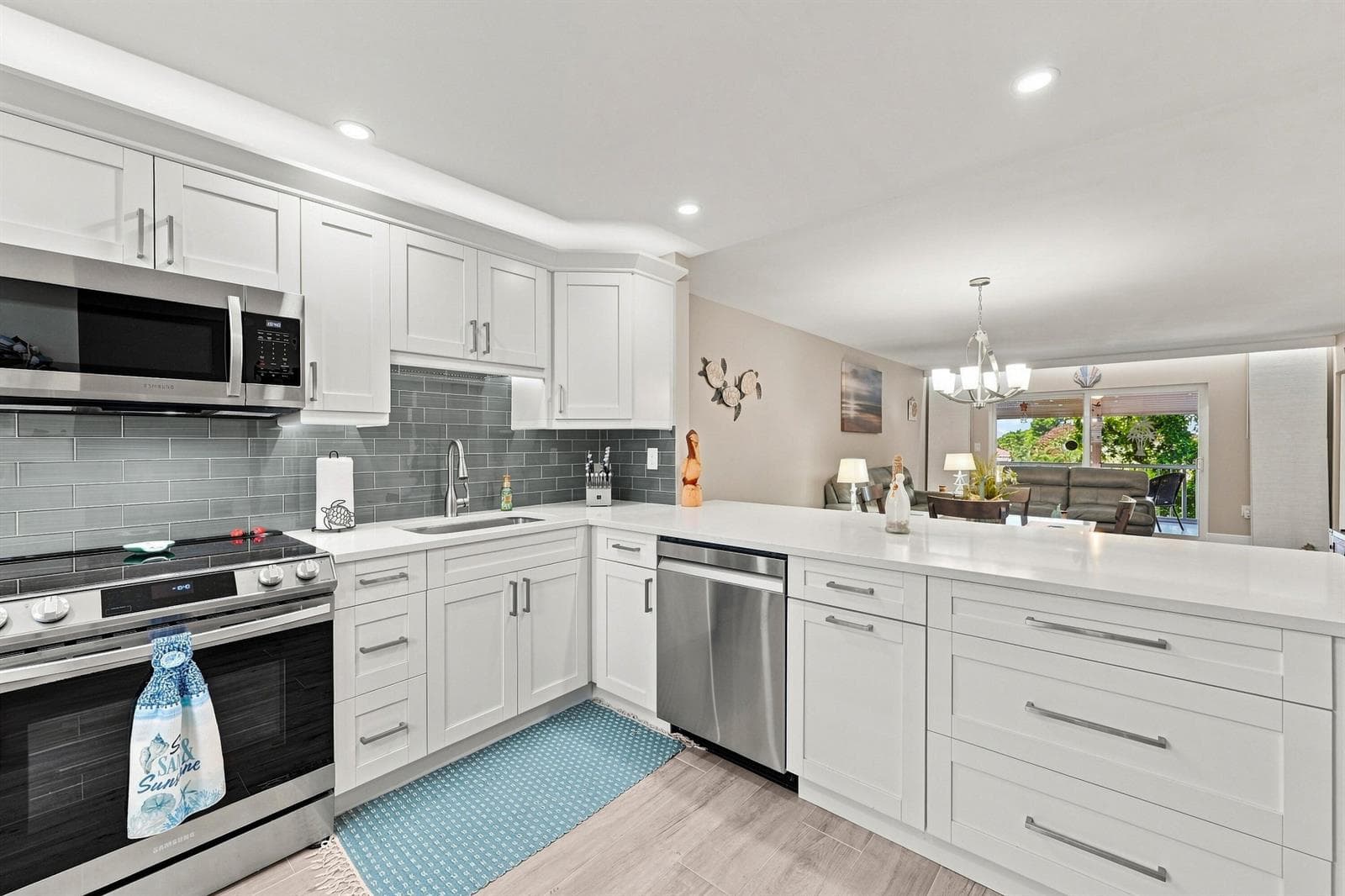 4629 POINCIANA Street # 304, Lauderdale By The Sea, FL 33308 — zdjęcie 2