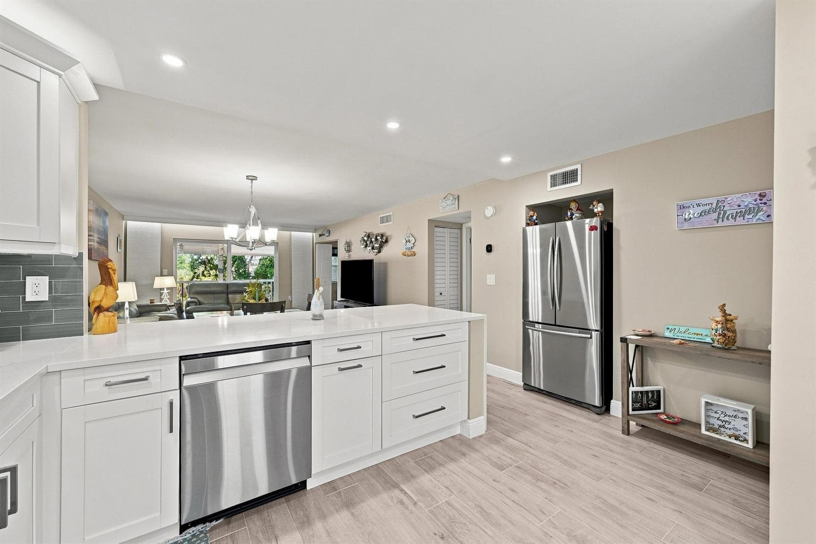 4629 POINCIANA Street # 304, Lauderdale By The Sea, FL 33308 — zdjęcie 3