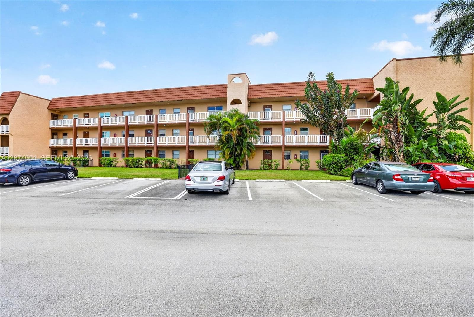 2731 N Pine Island Rd # 205, Sunrise, FL 33322