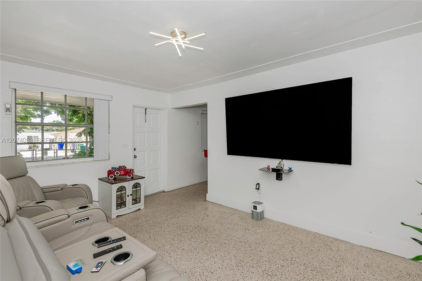 229-230 NW 48th Ct, Miami, FL 33126 — zdjęcie 5