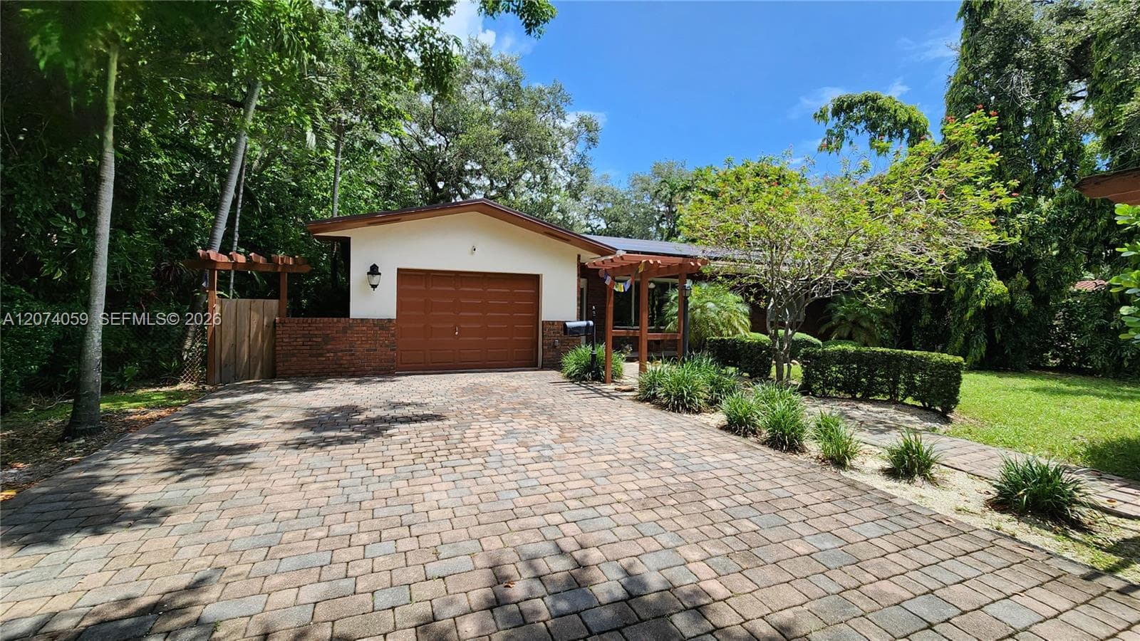 391 NE 131st St, North Miami, FL 33161 — zdjęcie 2