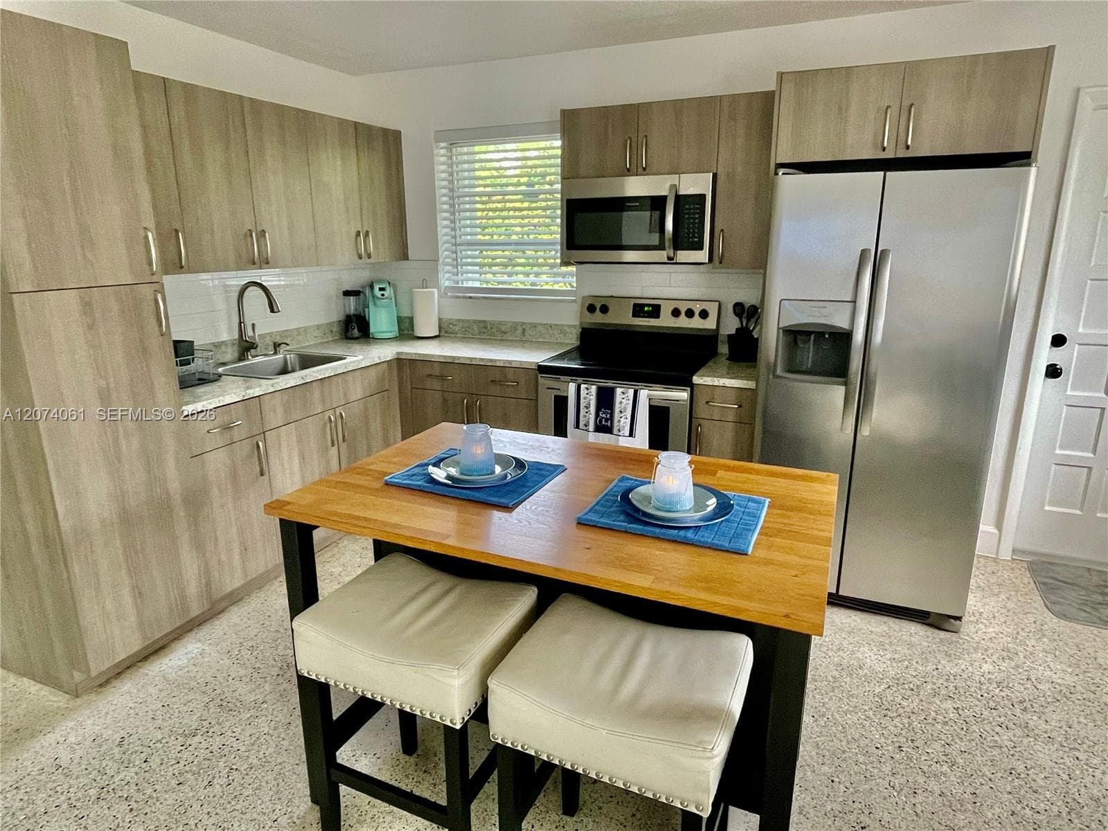 38 Silver Springs Dr, Key Largo, FL 33037 — zdjęcie 5