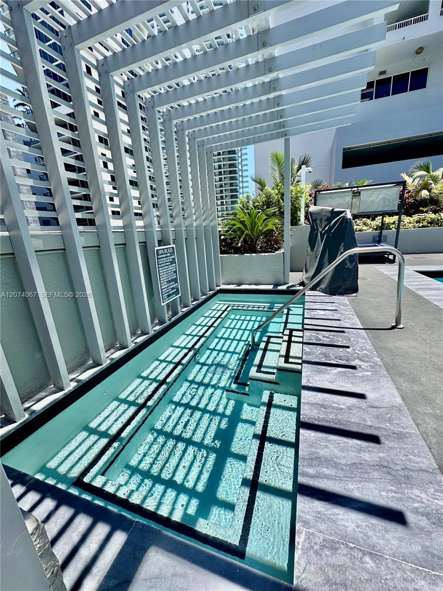 185 SE 14th Ter # 2206, Miami, FL 33131 — zdjęcie 2