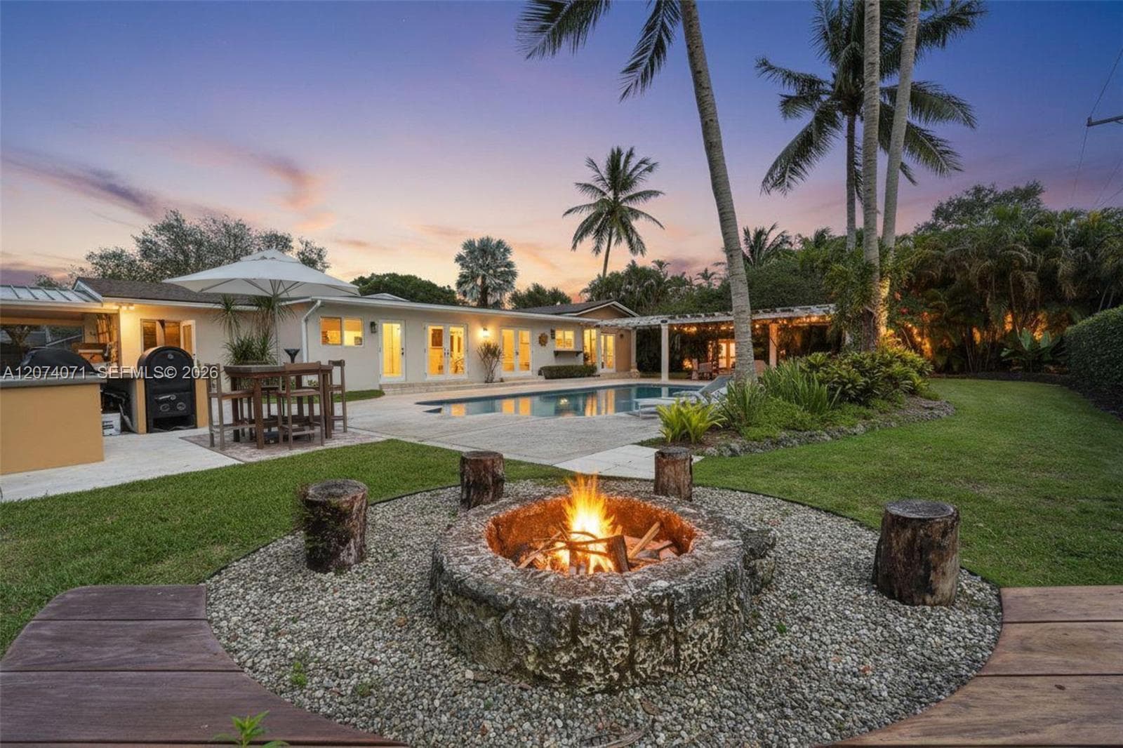 8220 SW 162nd St, Palmetto Bay, FL 33157 — zdjęcie 2