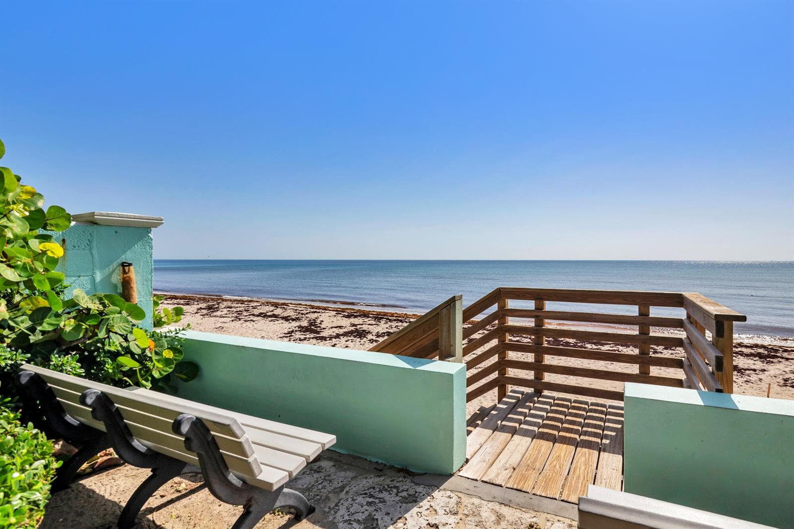 1161 N OCEAN Way, Palm Beach, FL 33480 — zdjęcie 2