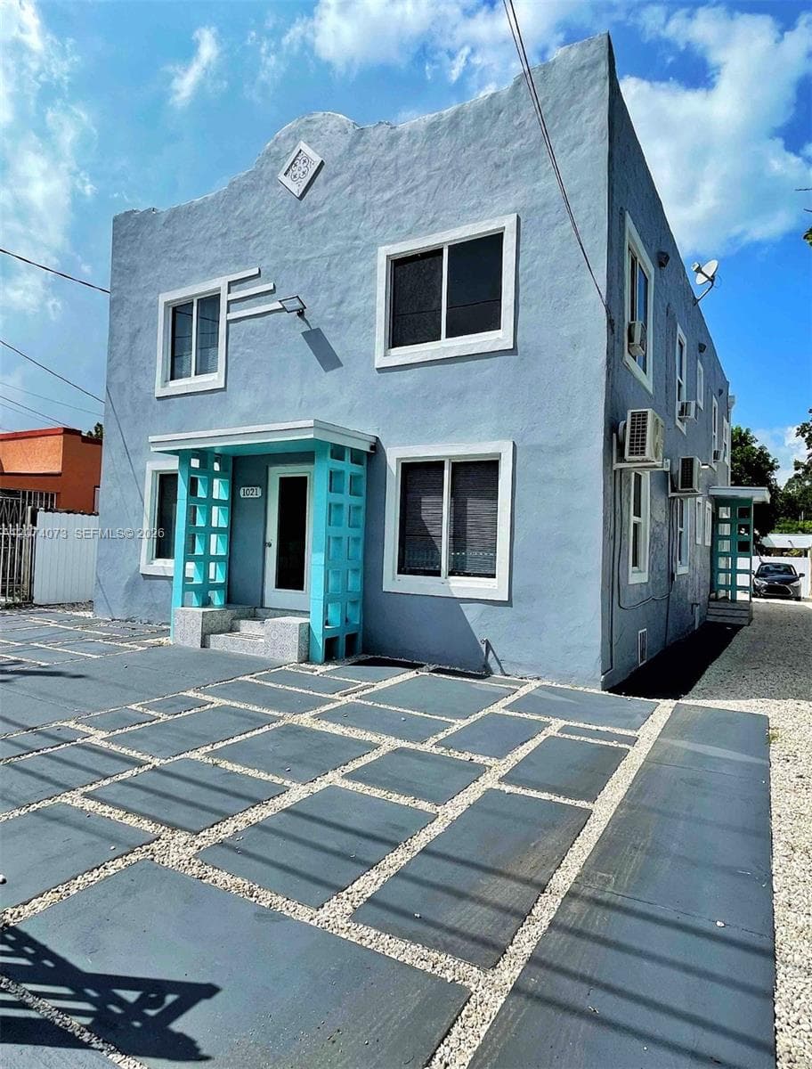 1021 NW 30th St, Miami, FL 33127 — zdjęcie 3