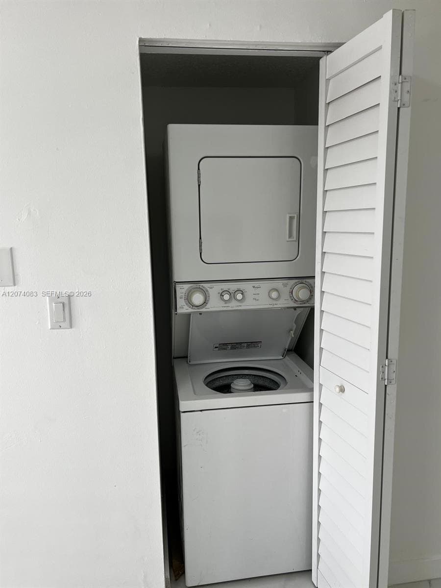 5560 W 21st Ct # 108, Hialeah, FL 33016 — zdjęcie 5