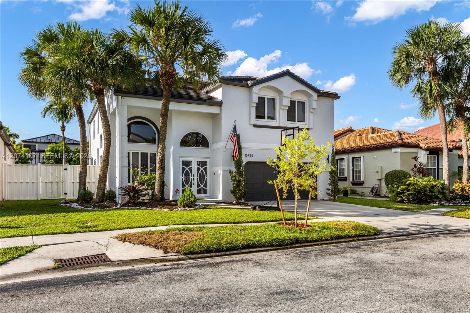 15724 NW 11th St, Pembroke Pines, FL 33028 — zdjęcie 2