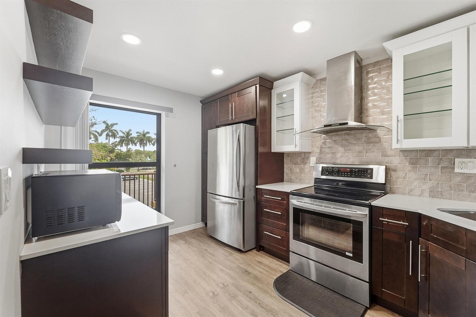 1033 BANKS Road # 203, Margate, FL 33063 — zdjęcie 3