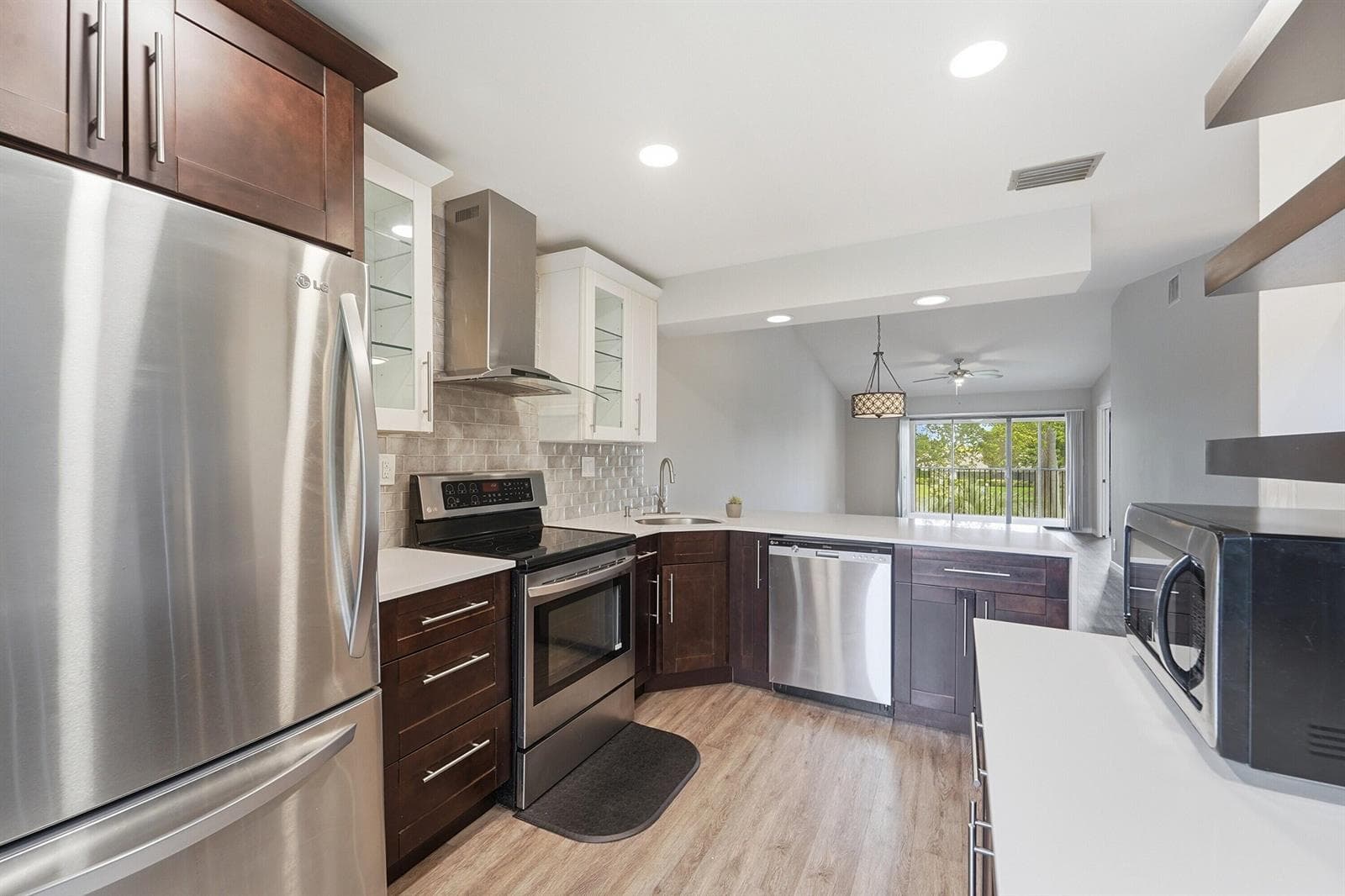 1033 BANKS Road # 203, Margate, FL 33063 — zdjęcie 4