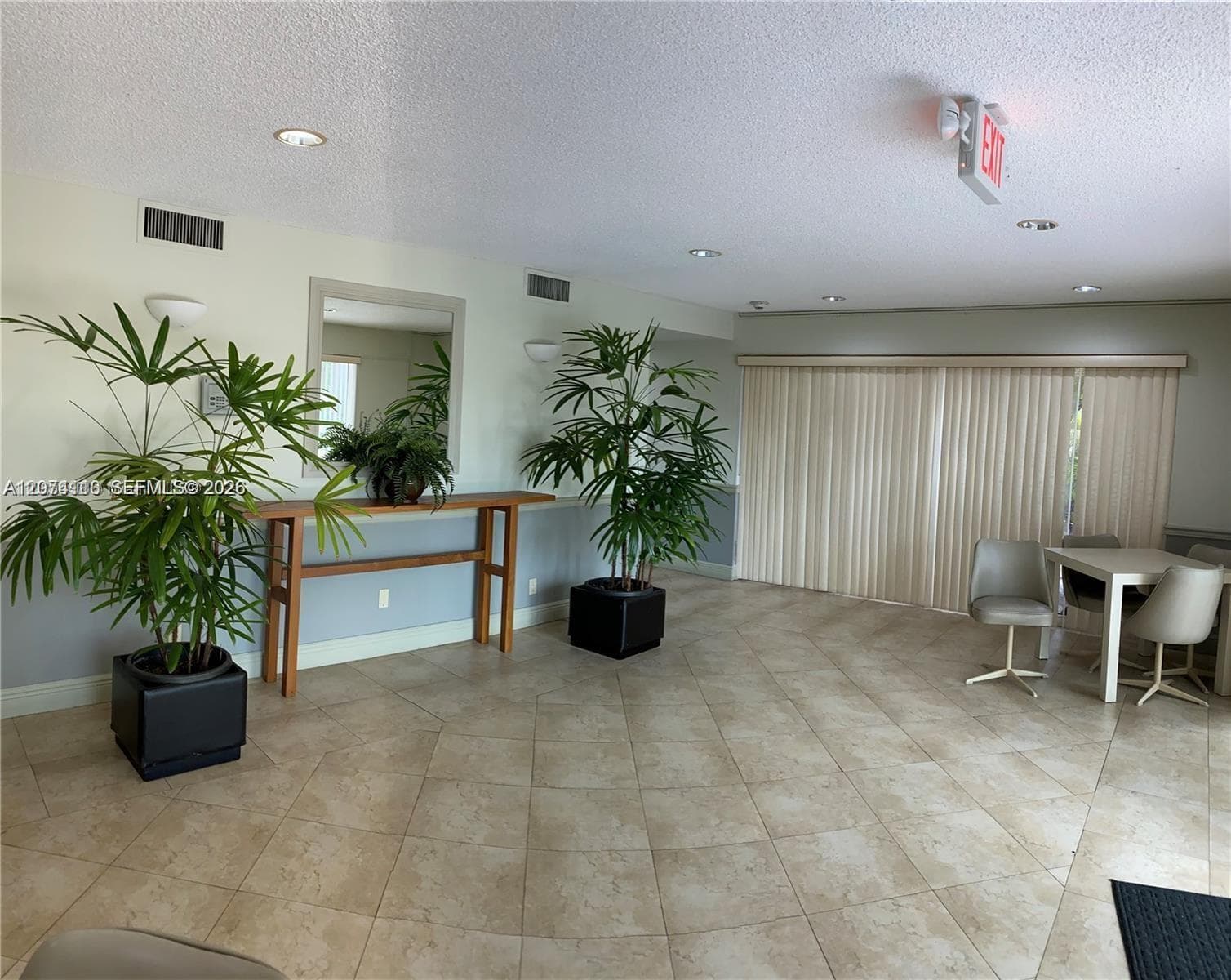 7900 Camino Cir # 403, Miami, FL 33143
