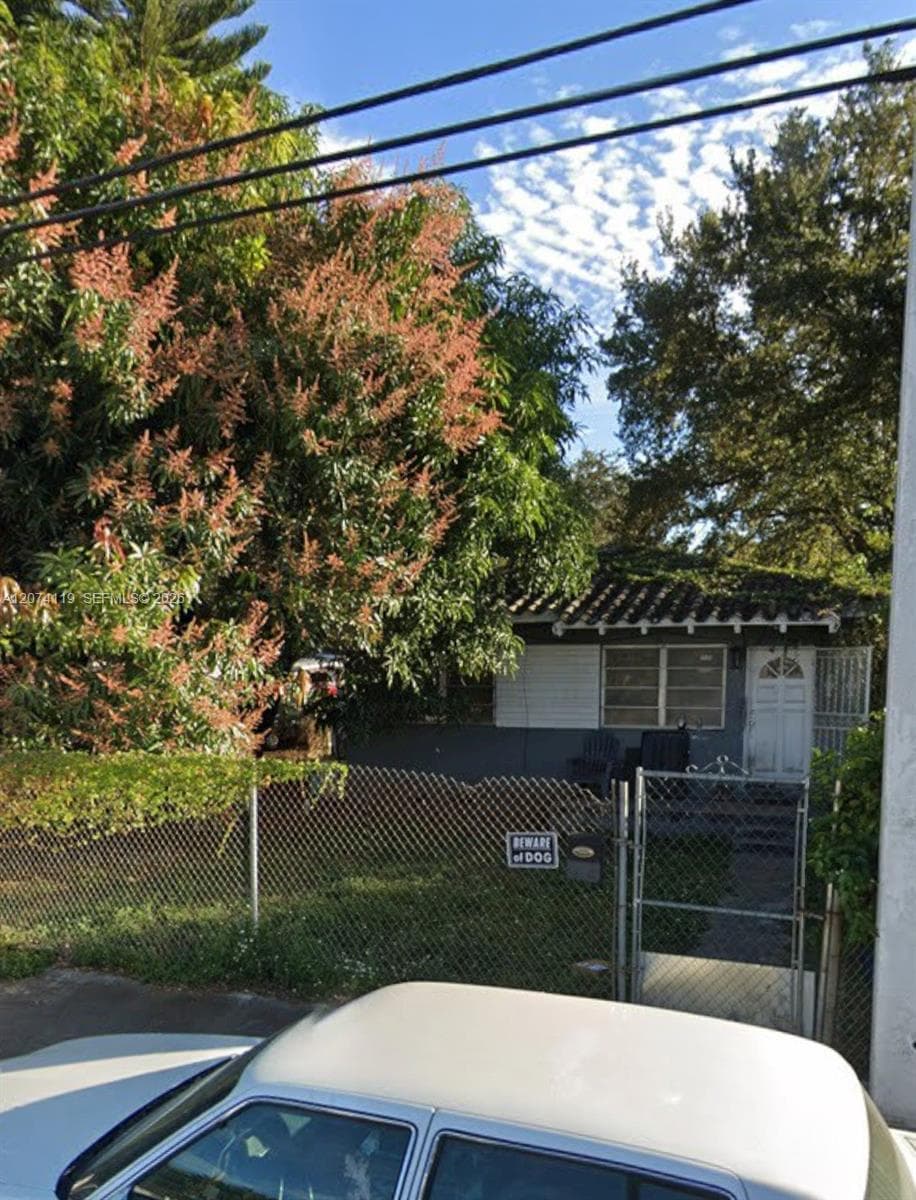 3300 NW 50th St, Miami, FL 33142 — zdjęcie 2