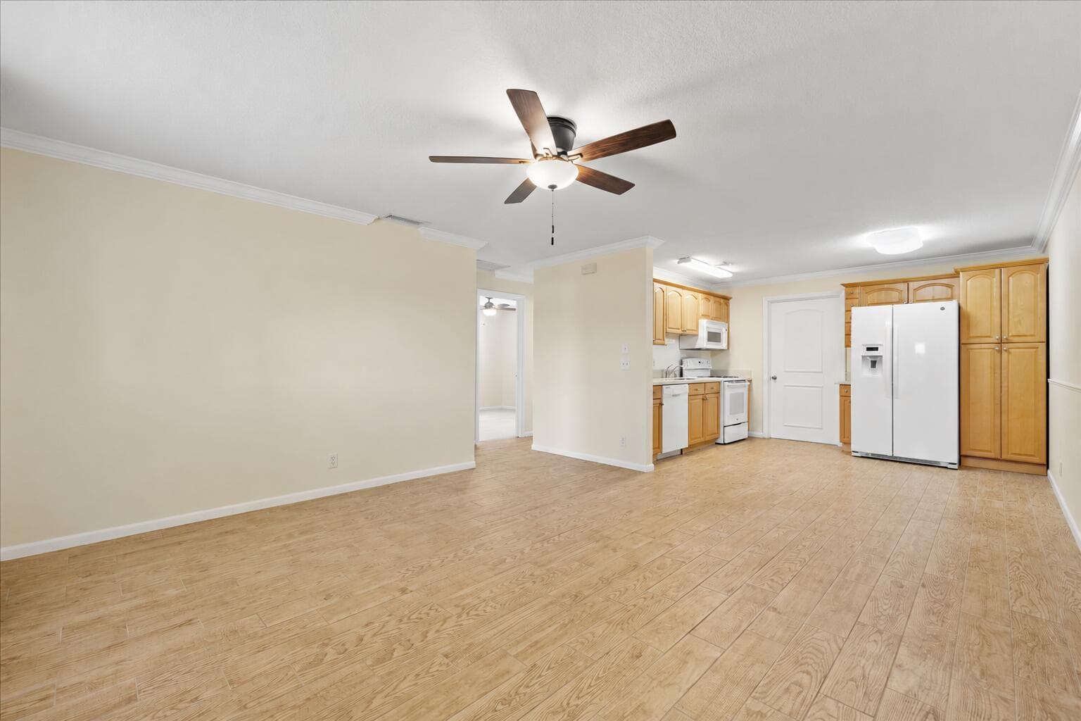 260 JENNINGS Avenue # 262, FL 33463 — zdjęcie 2