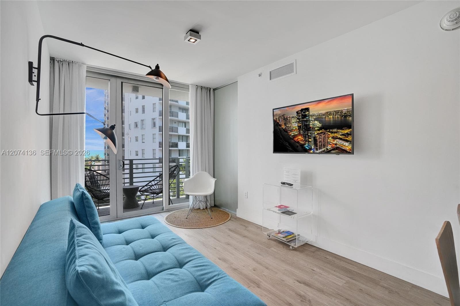 6080 Collins Ave # 520, Miami Beach, FL 33140