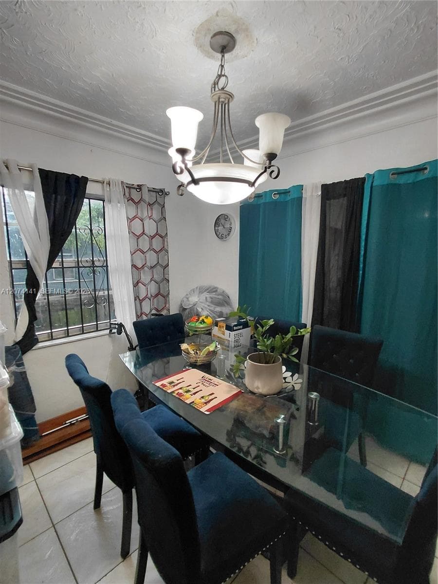 1530 NW 68th Ter, Miami, FL 33147 — zdjęcie 5