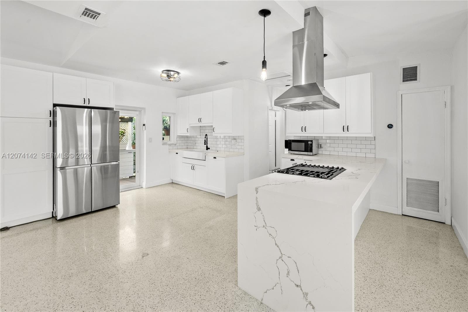 3130 SW 27th Ter, Miami, FL 33133 — zdjęcie 5