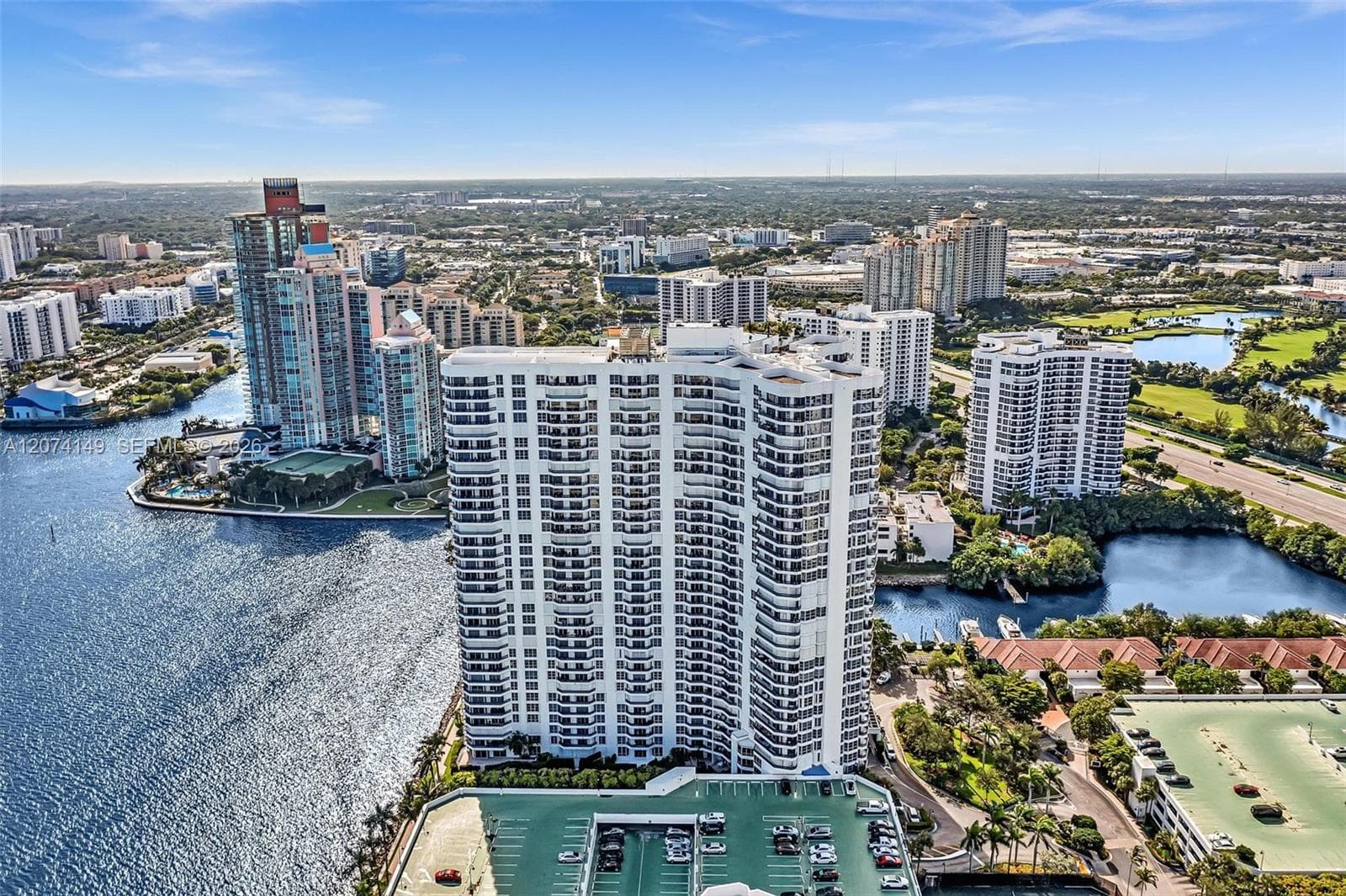 3530 Mystic Pointe Dr # 411, Aventura, FL 33180 — zdjęcie 4