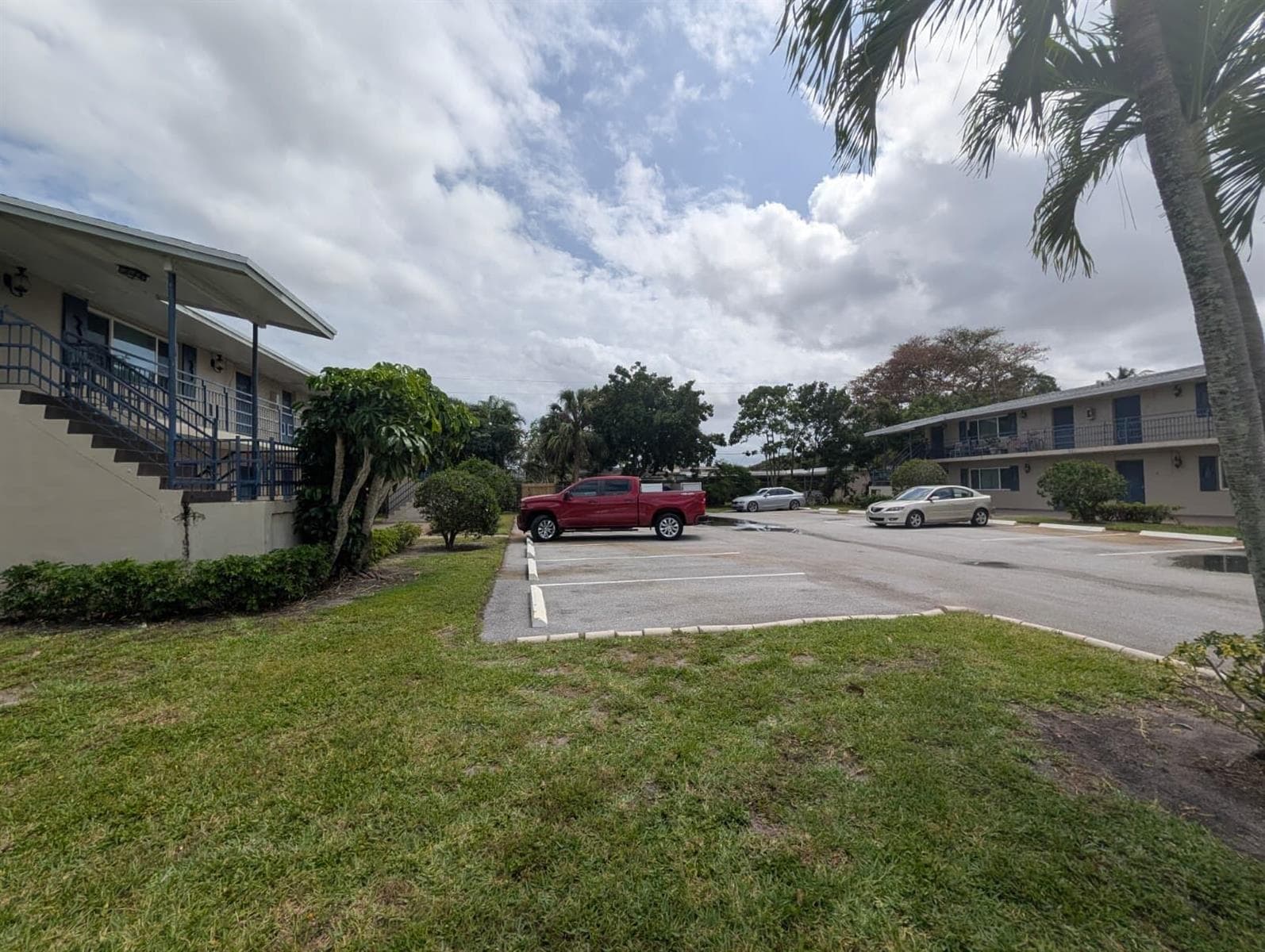 817 LIGHTHOUSE Drive # B, North Palm Beach, FL 33408 — zdjęcie 2