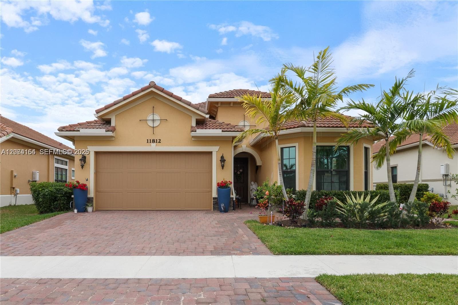 11812 S Cantal Cir S, Parkland, FL 33076