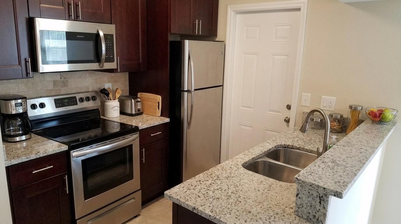 6534 HARBOUR Road, North Lauderdale, FL 33068 — zdjęcie 4
