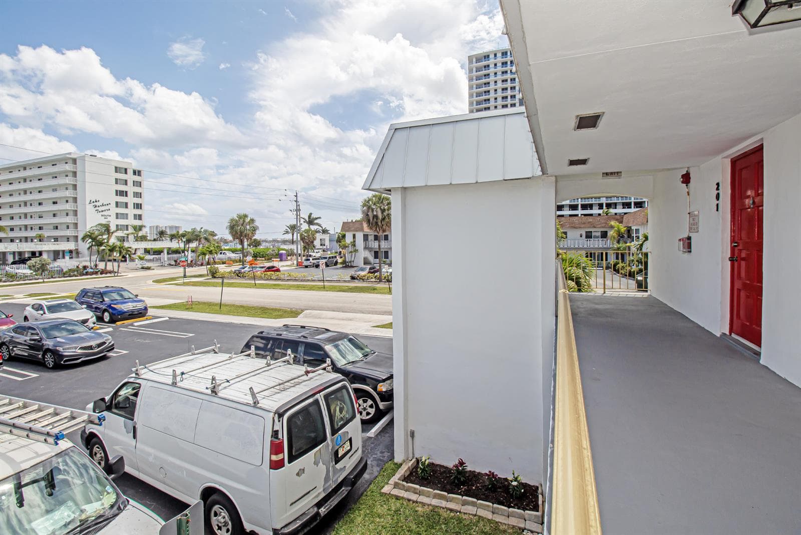 402 Lake Shore Drive, West Palm Beach, FL 33403 — zdjęcie 3