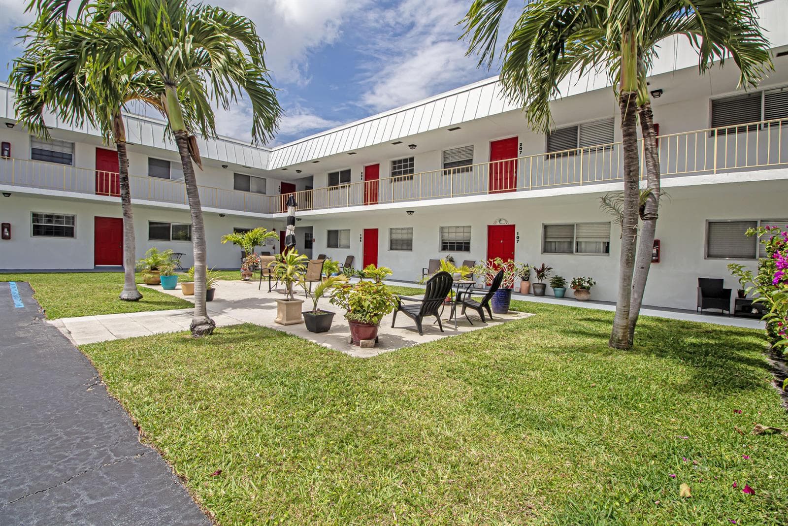 402 Lake Shore Drive, West Palm Beach, FL 33403