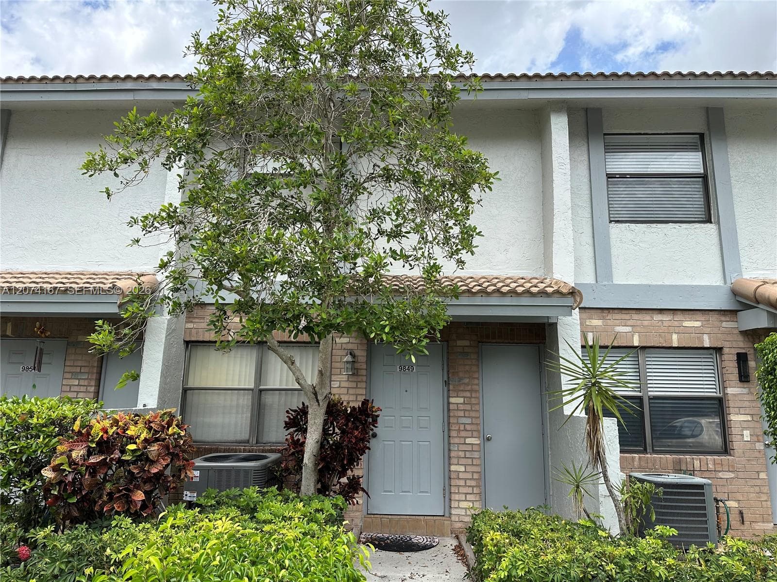 9849 S Riverside Dr # 8-26, Coral Springs, FL 33071