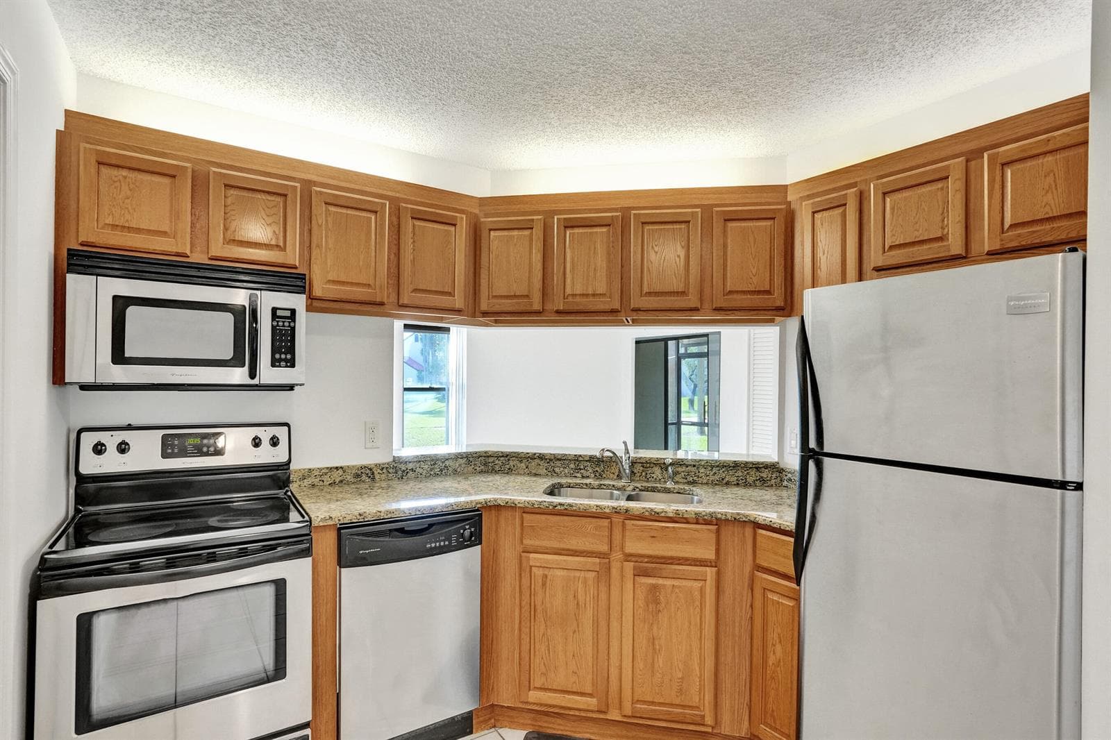 12 VIA DE CASAS SUR # 101, Boynton Beach, FL 33426 — zdjęcie 4