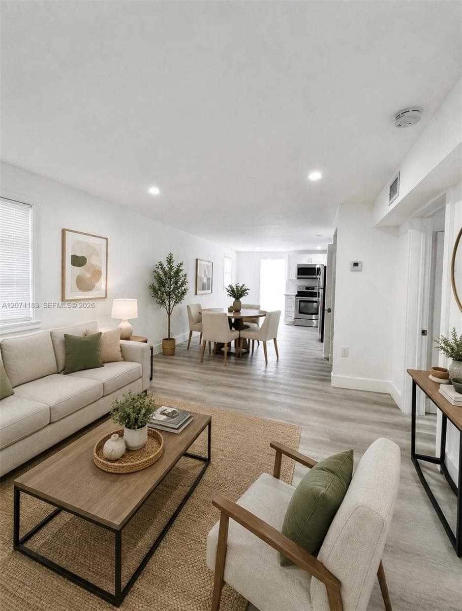 3351 NW 52nd St, Miami, FL 33142 — zdjęcie 5