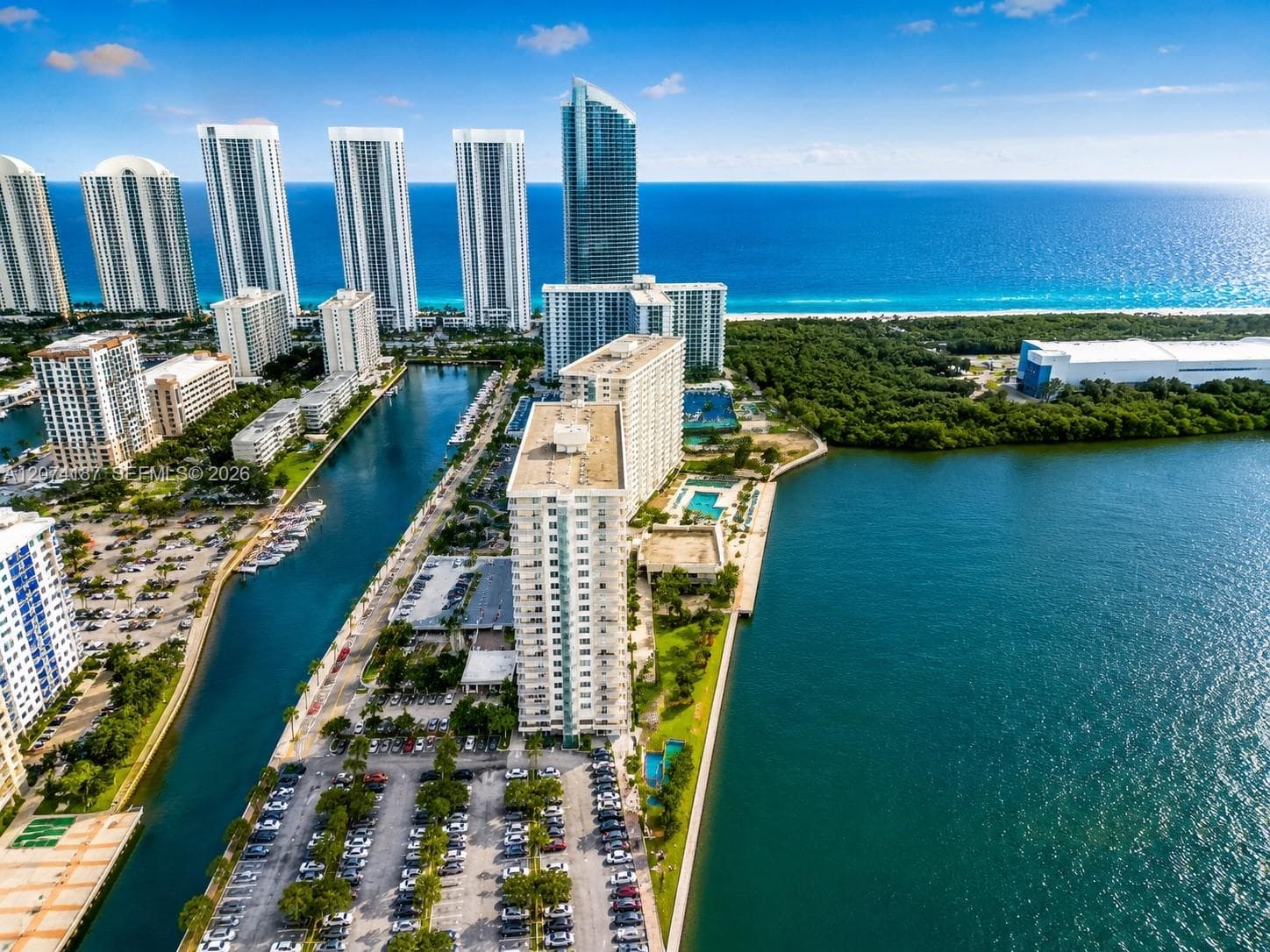300 Bayview Dr # 807, Sunny Isles Beach, FL 33160