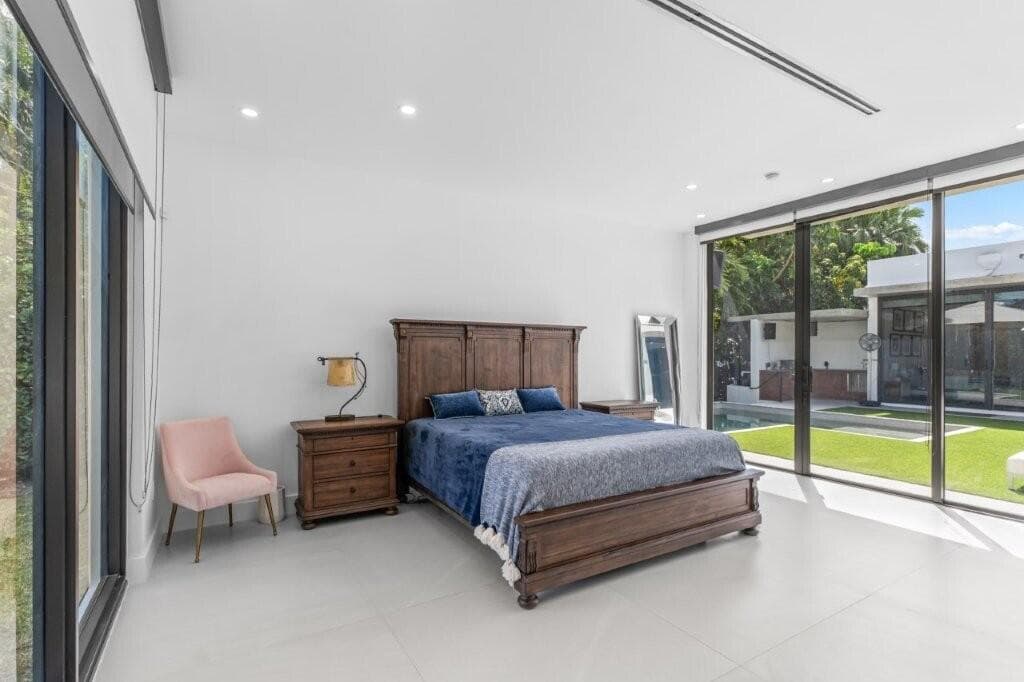 1845 NE 124TH Street, North Miami, FL 33181 — zdjęcie 5